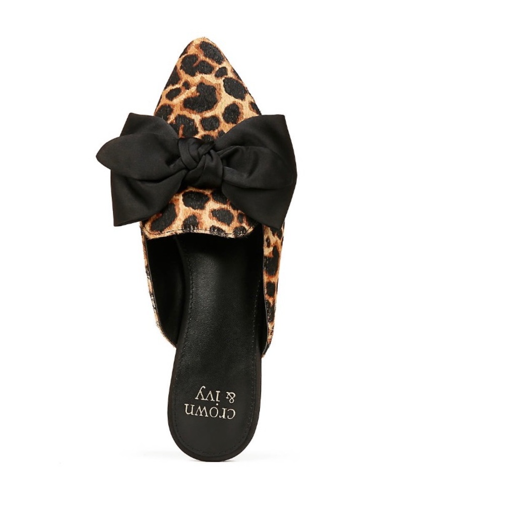 Bear trap Elise mules are perfect for that new outfit